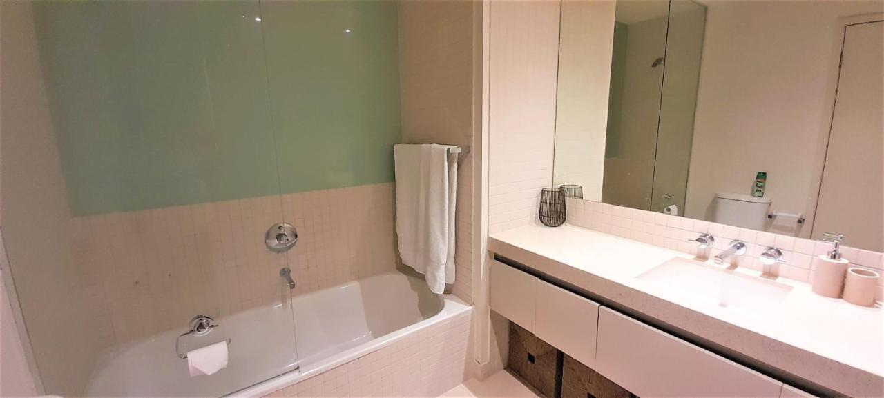 Beautiful Apartment 100Mts Near The Beach In Port Melbourne Zewnętrze zdjęcie
